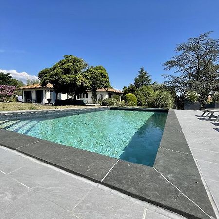 Logements Chaleureux Dans Maison Avec Piscine A 35 Min De Lyon Alix Eksteriør bilde